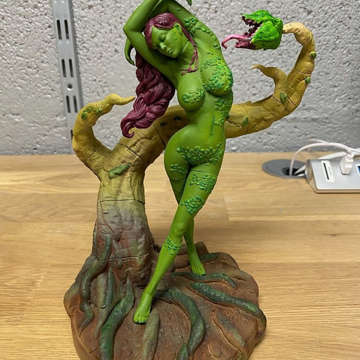 poison ivy game dc villian 3d zbrush statue female 3D print model - Mito3D