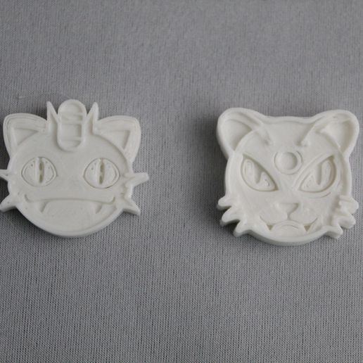 Pokémon embaralhar emblemas 052 053 3D print model - Mito3D