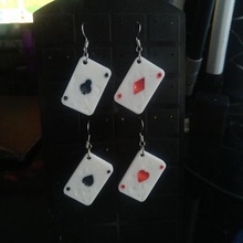 il poker di orecchini gioielli gli amore carte mappe 3d print model - Mito3D