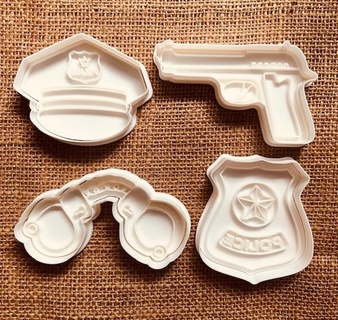 polizia arma braccio biscotto taglierina frese biscotti 3d print model - Mito3D