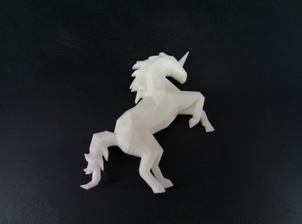 poliginal unicornio broche 3d 3d print model - Mito3D
