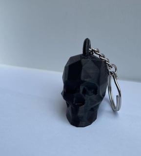 polygon skull keychain low poly gift jewelry 3d print model - Mito3D