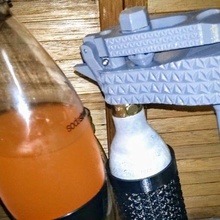 pop fabricant s0dastream soda sodastream biberonner l'alcool boissons appareil gadget 3d print model - Mito3D