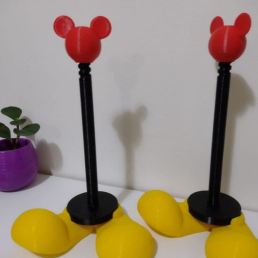 portarollo cocina disney mickey 3D print model - Mito3D