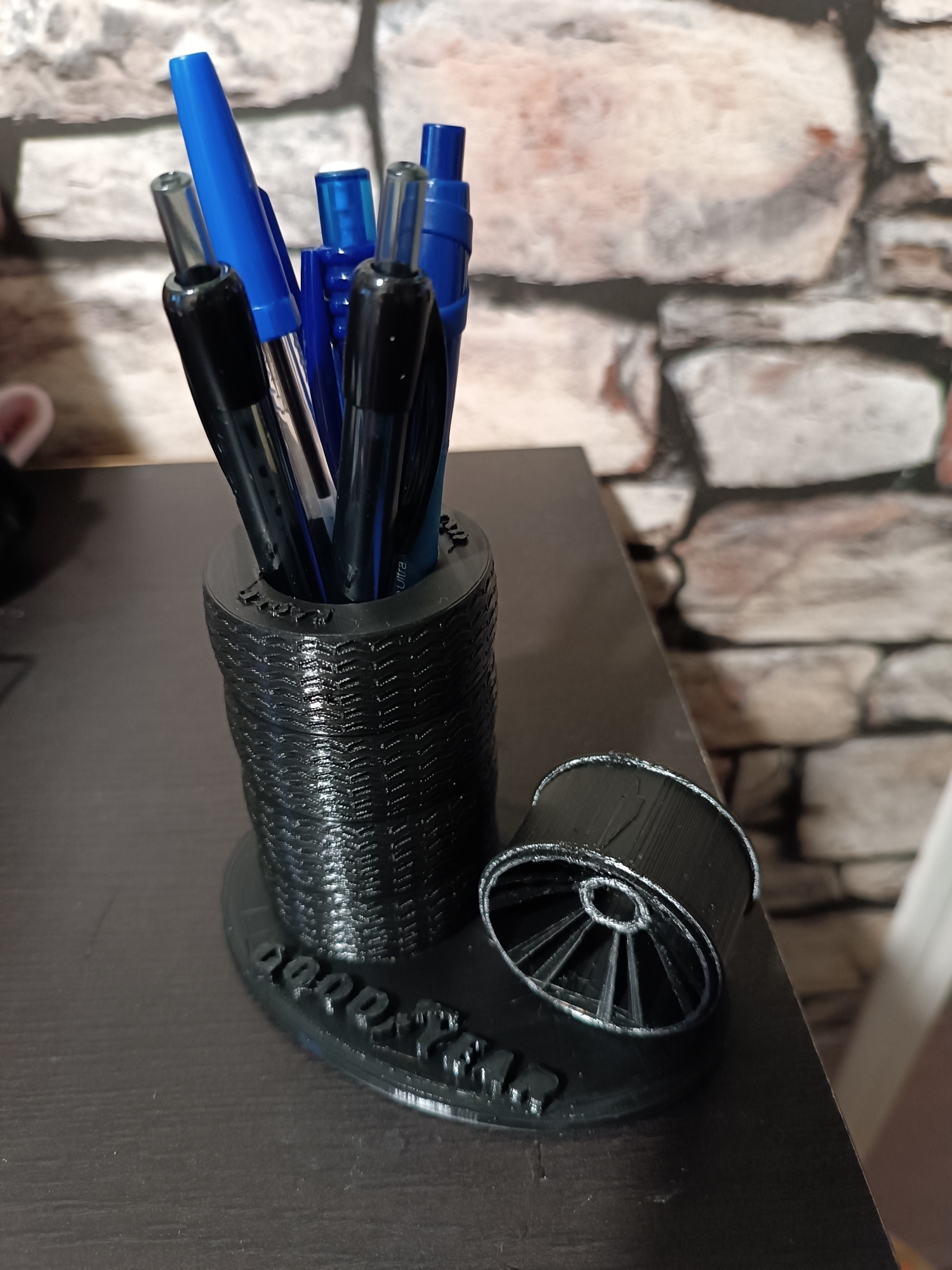 porte crayon jantes pneus 3D print model - Mito3D