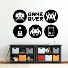 poster gamer retro decorative pendant game collectables decor decoration origami shape wall 2d art animal bird bracelet customizable custom customizing embellishment decorations earring eule geometrical home jewelry lowpoly low poly openscad owl pendulous ring uhu vogel 3d print model - Mito3D