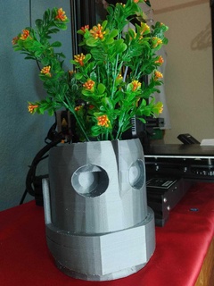 pot iron giant robot plant pot decoration art cinema bust plant pot decoration art cinema bust  3d print model - Mito3D