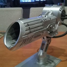 yırtıcı omuz silah oyun sahne 3d print model - Mito3D