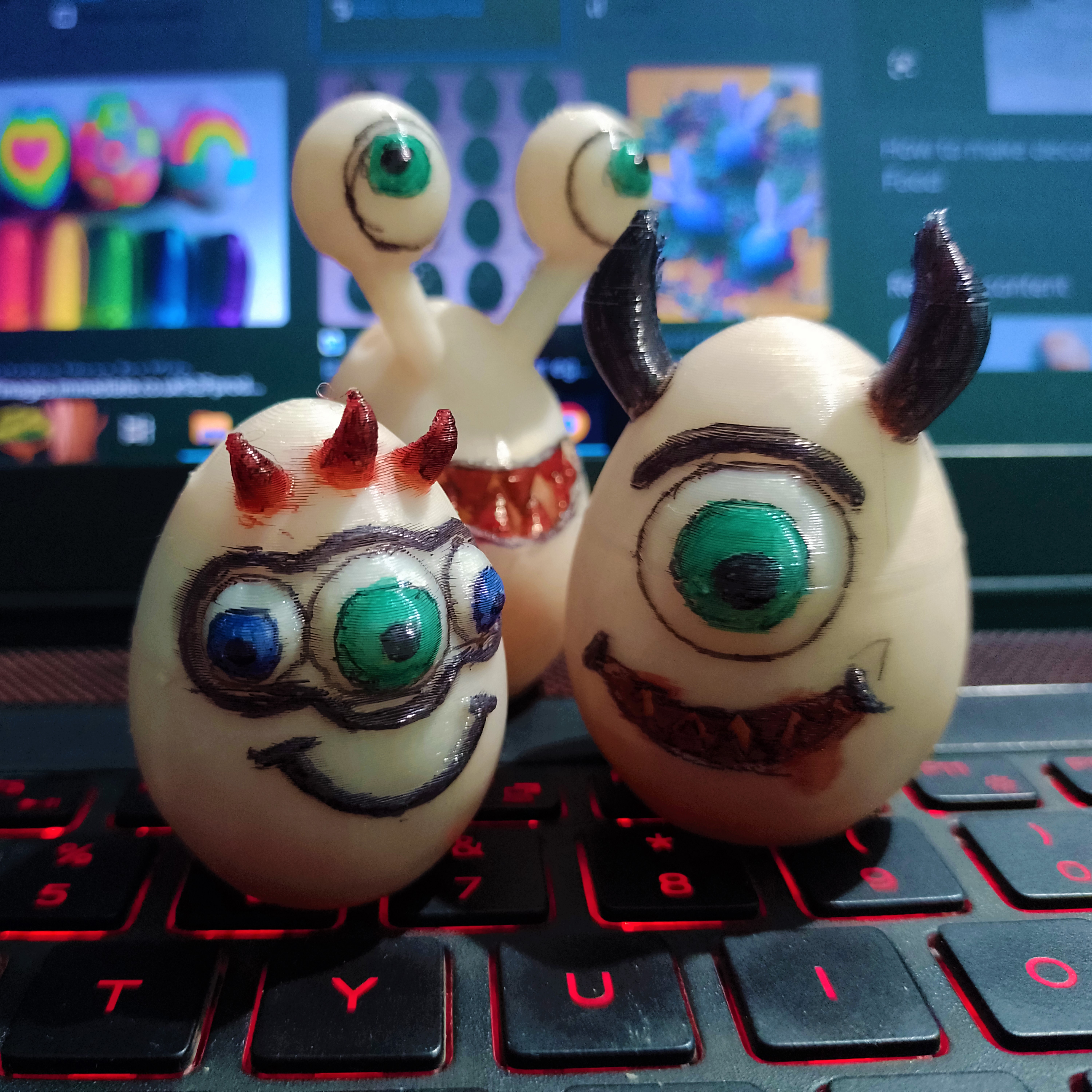 impression endroit terrifiant Pâques Oeuf monstres œuf œufs monstre agiter jouet lapin cacher soutien porte clés décor art danger 3D print model - Mito3D