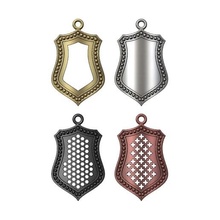 printable shield badge pendant 3d print model jewelry jewellery silver necklace pendants gold armor pattern honeycomb sterling moucharabieh emblem badges 3d print model - Mito3D