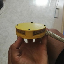 la priorité lampe de poche led type v2 base magnétique gadget d'urgence iman lumière sos sauvetage grue 3d print model - Mito3D