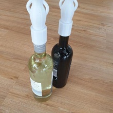 protetor boné decoração vinho garrafas Formato argila jarro 3d print model - Mito3D