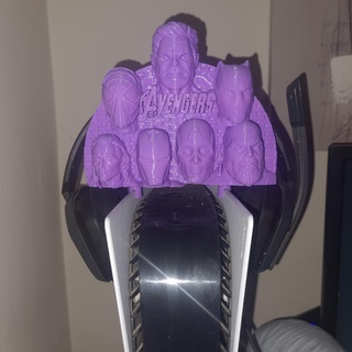 ps5 Yenilmezler kulaklık ayakta durmak Demir adam Thanos Örümcek Adam 3d print model - Mito3D