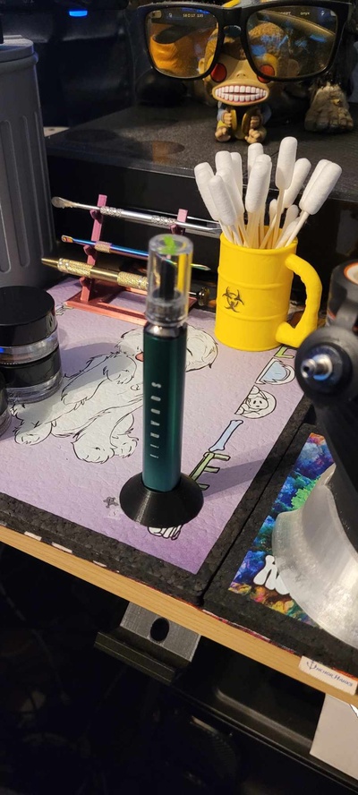 smurf quente faca bateria ficar pé lodo 3d print model - Mito3D