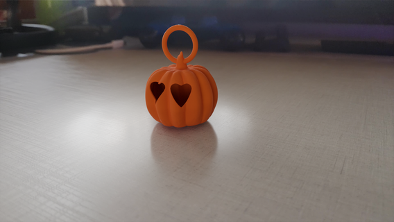 pumpkin keychain heart eyes halloween love saint valent n toy keys contribution 3d print model - Mito3D