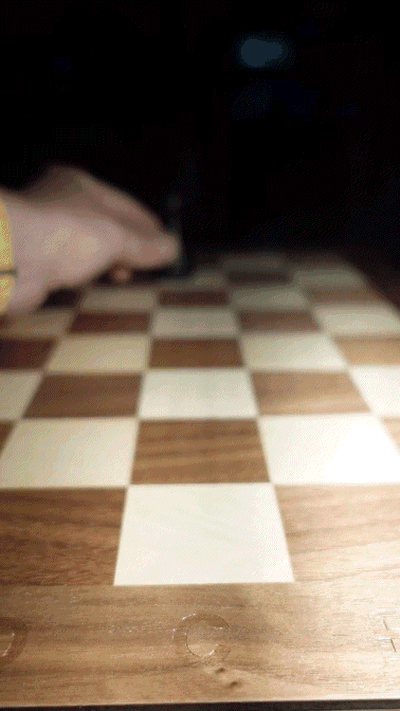ajedrez empeñar vueltas reina juego trozo tablero 3d print model - Mito3D