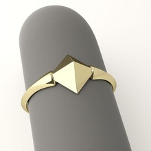 pirámide anillo joyería joya oro dorado plata libra esterlina blanco rodio diseño Moda regalo imprimible elegante minimalista moderno futurista 3d print model - Mito3D