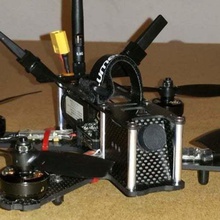 qav180 x8r support d'antenne à l'arrière divers de l'antenne frsky le mont arrière 3d print model - Mito3D