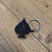queen spade art pic key ring resin 3d print model - Mito3D