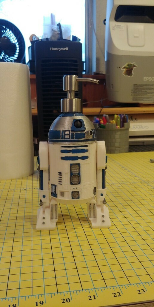 r2 sapone dispenser r2d2 stella guerre domestico 3D print model - Mito3D