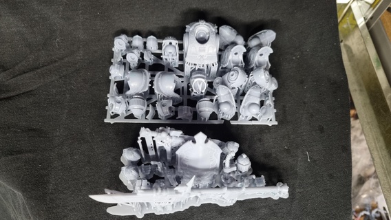 r3d supported priced golden sarcophagus war hammer 40 k space marine miniature wargame proxy 3d print model - Mito3D