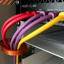 grille montable câble agrafe personnalisateur monter ordinateur 3d print model - Mito3D