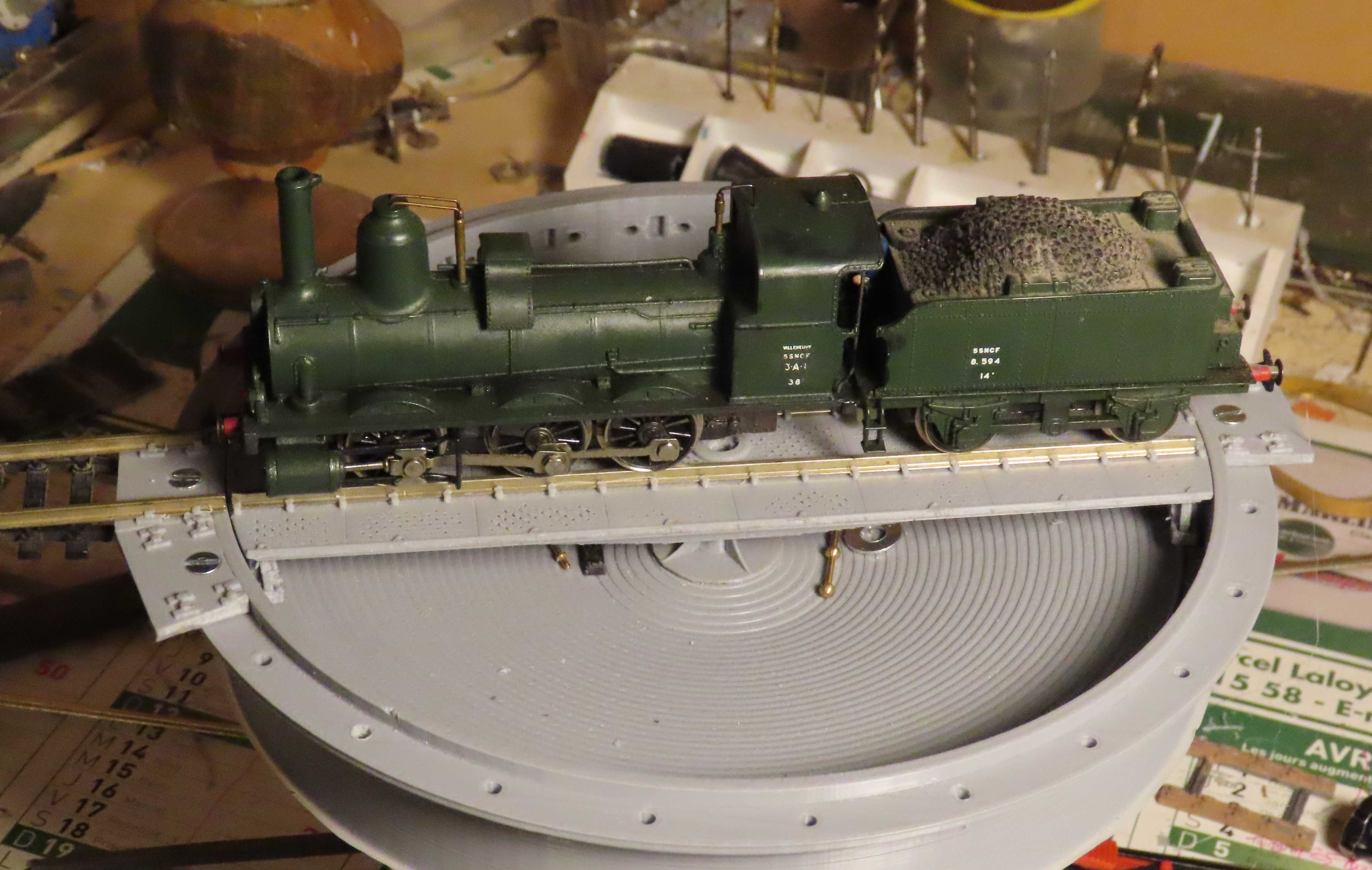 chemin fer plaque tournante pont tournant balançoire locomotive train modèle fabrication 3D print model - Mito3D