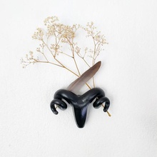 ram's head art appendiabiti hook decorazione della parete la testa il trofeo stilizzato animale 3d print model - Mito3D