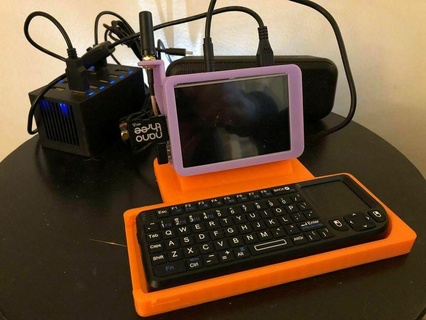 raspberry pi sdr scanner stand keyboard screen rtl-sdr waveshare 35 diy 3d print model - Mito3D