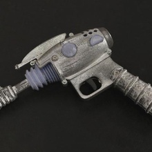 ray gun blaster gioco 3d print model - Mito3D