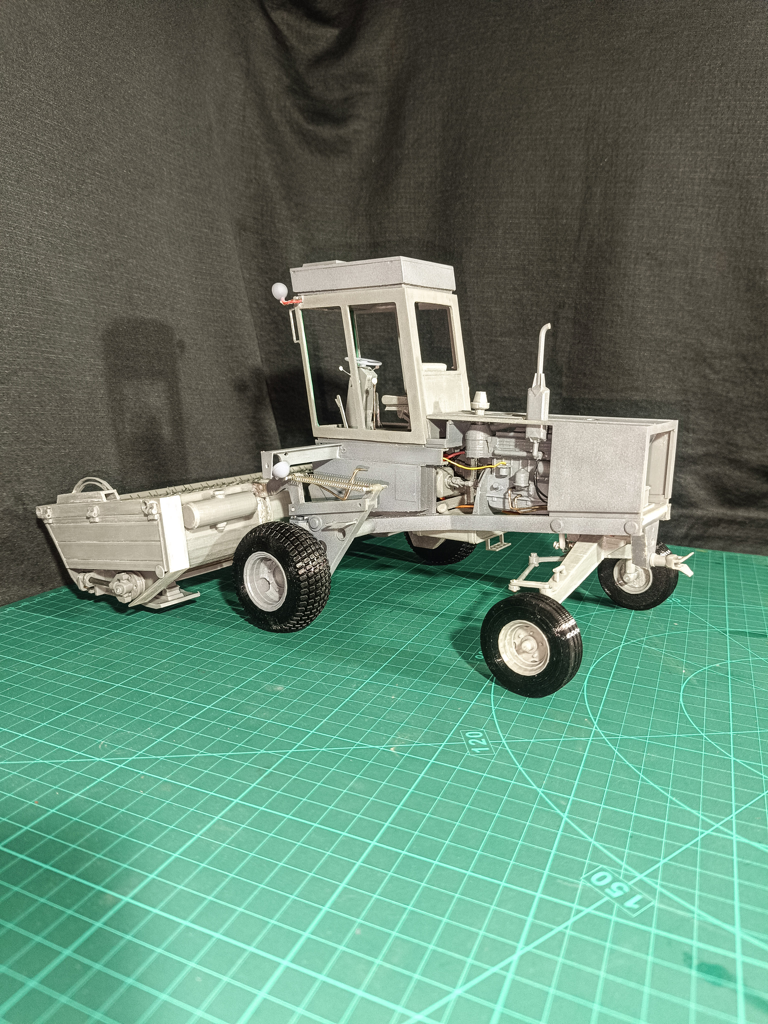 rc fortschritt 301 self propelled mäher spiel e301 e302 e303 traktor rahmen modell walze kombinieren mähdrescher landwirtschaft deutsche technologie landwirtschaftlich maschinen 3D print model - Mito3D