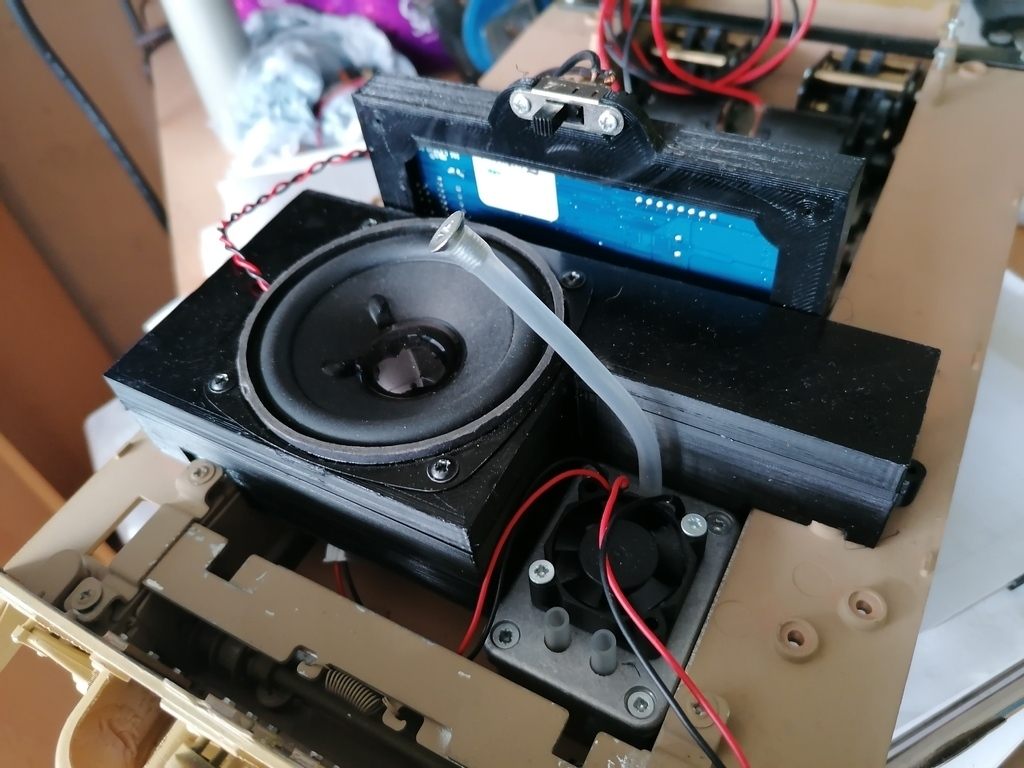 rc torro stormier orateur boîte Véhicules éloigné contrôle 3D print model - Mito3D