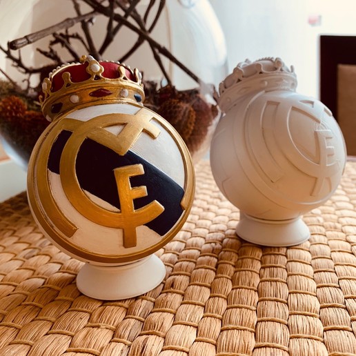 real madrid amblemi çeşitli futbol Kalkan 3D print model - Mito3D