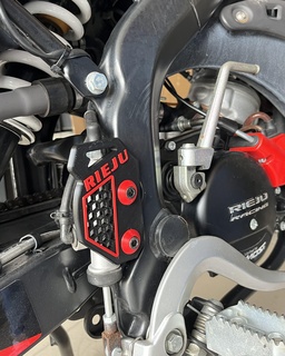 arrière Maître cylindre couverture gaine 50cc Rieju Mar am6 Minarelli Sherco peugeot dt bêta Yamaha 3d print model - Mito3D