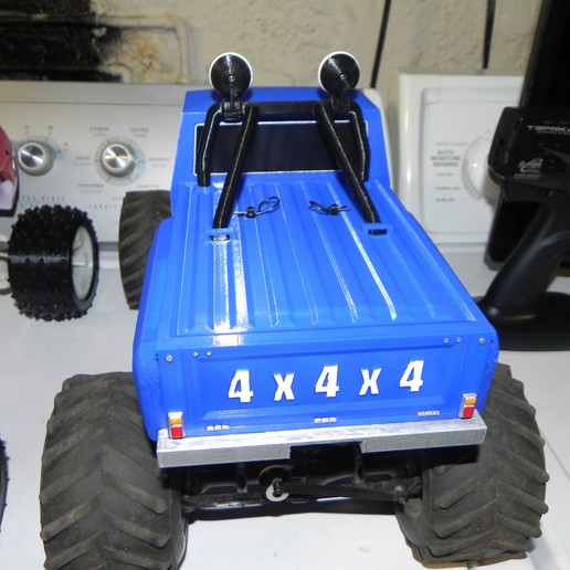en la ventana trasera de addon ursa oso monster truck cuerpo herramienta La impresión 3d 3D print model - Mito3D