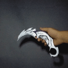 reaver karambit valoroso pugnale gioco giocattolo cosplay reaverkarambit coltello 3d print model - Mito3D
