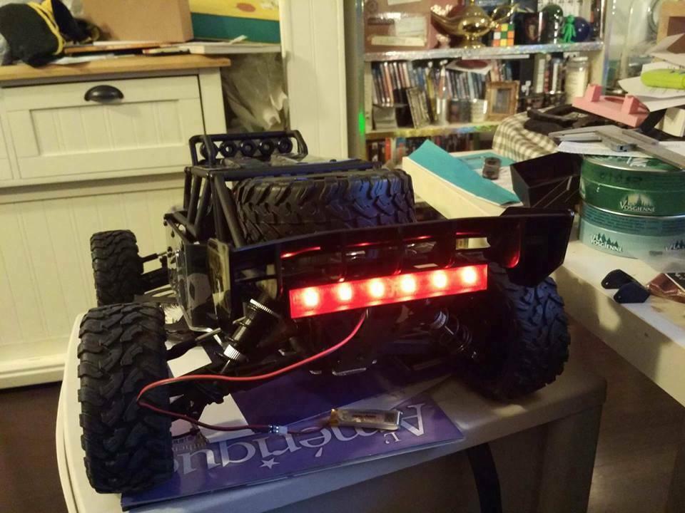 kırmızı ışık çöl tilki hobbyking araba rc r c Araçlar 3D print model - Mito3D