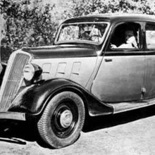 1938 renault celtaquatre oyun 1934 1935 1936 1937 1939 1940 1941 30 40 çünkü Fransız ordusu otomobil Alman wargame II araç 3d print model - Mito3D