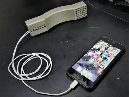 retro phone apple earpods holder comfortable earphone iphone thunderbolt mobile 3d print model - Mito3D