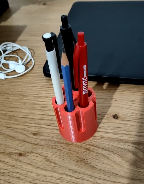 revólver cilindro caneta suporte 3D print model - Mito3D