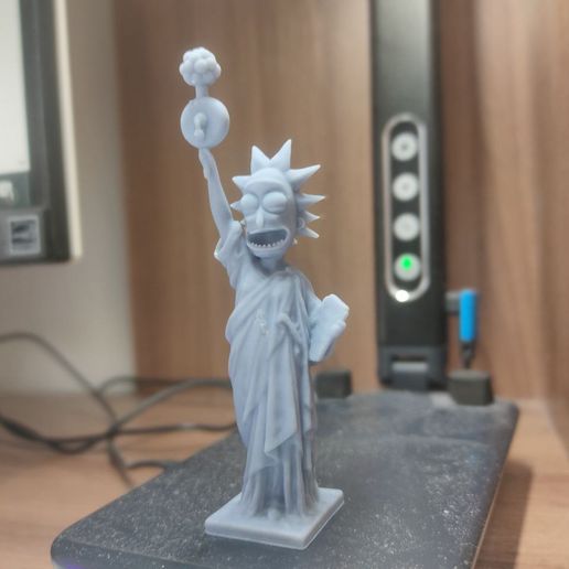 Rick Statue Freiheit 3D print model - Mito3D