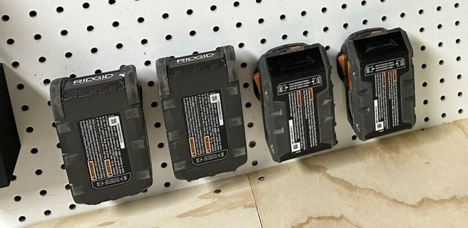 ridgid batterie titulaire soutien panneau perforé outil titulaires boites boîte conteneurs organisation espace rangement 3d print model - Mito3D
