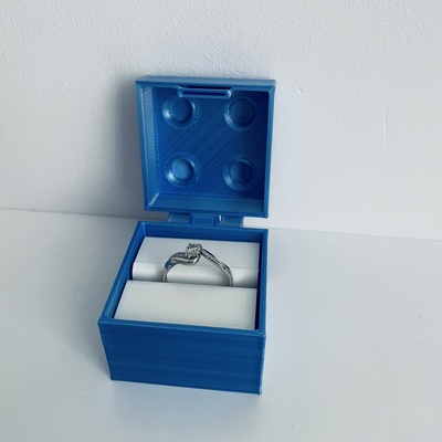 bague boîte jouet bijoux engagement 3d print model - Mito3D