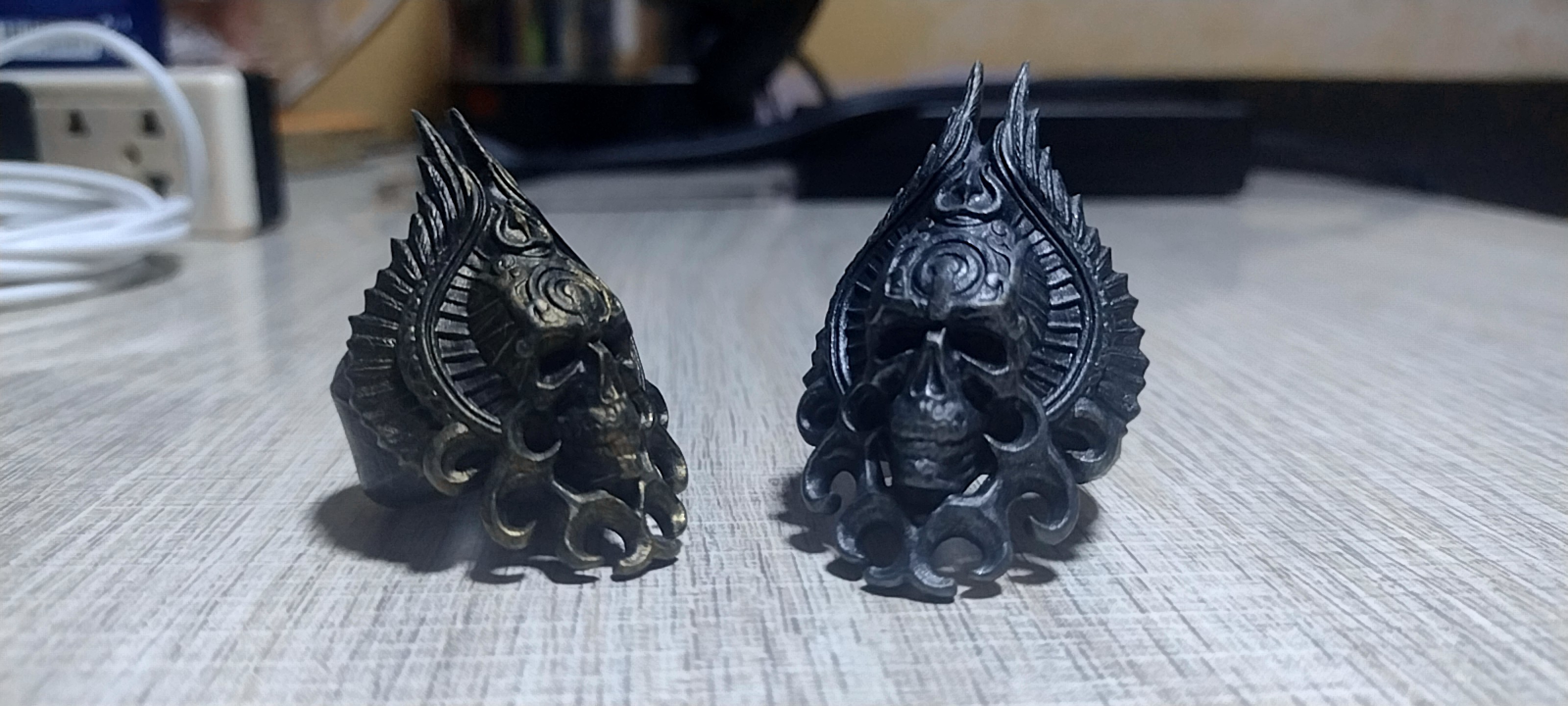 yüzük kafatası kanatlar anillo takı sanat reçine joyeria 3D print model - Mito3D