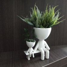 Robert plante vase planteur famille père enfant 3d print model - Mito3D