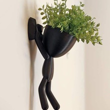 robert à deux mains grimpeur la maison jardin pot de fleurs 3d print model - Mito3D