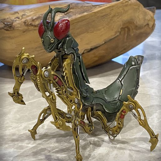 robo mantis arte collezionabile mantide insetto miniatura giocattolo 3D print model - Mito3D