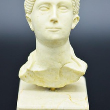 Romalı kadın art baena 3d print model - Mito3D