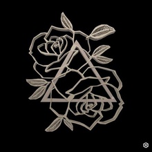 roses triangle jewelry rose 3d print model - Mito3D