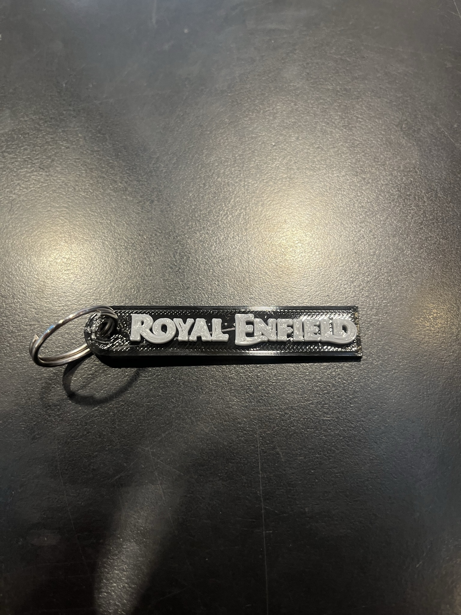 royal enfield keychain - continental gt cafe racer dual key rings motorcycle motorcycles 3D print model - Mito3D
